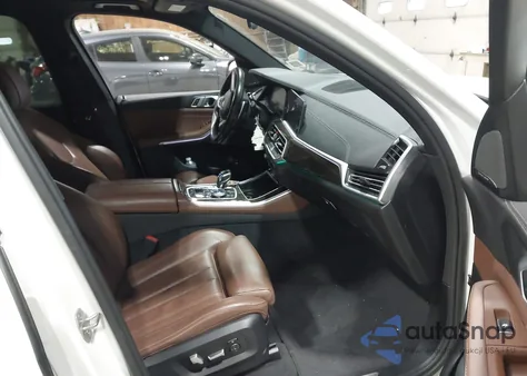 2020 BMW X5 xDrive40I z USA, uszkodzony, nr VIN 5UXCR6C00L9D70528